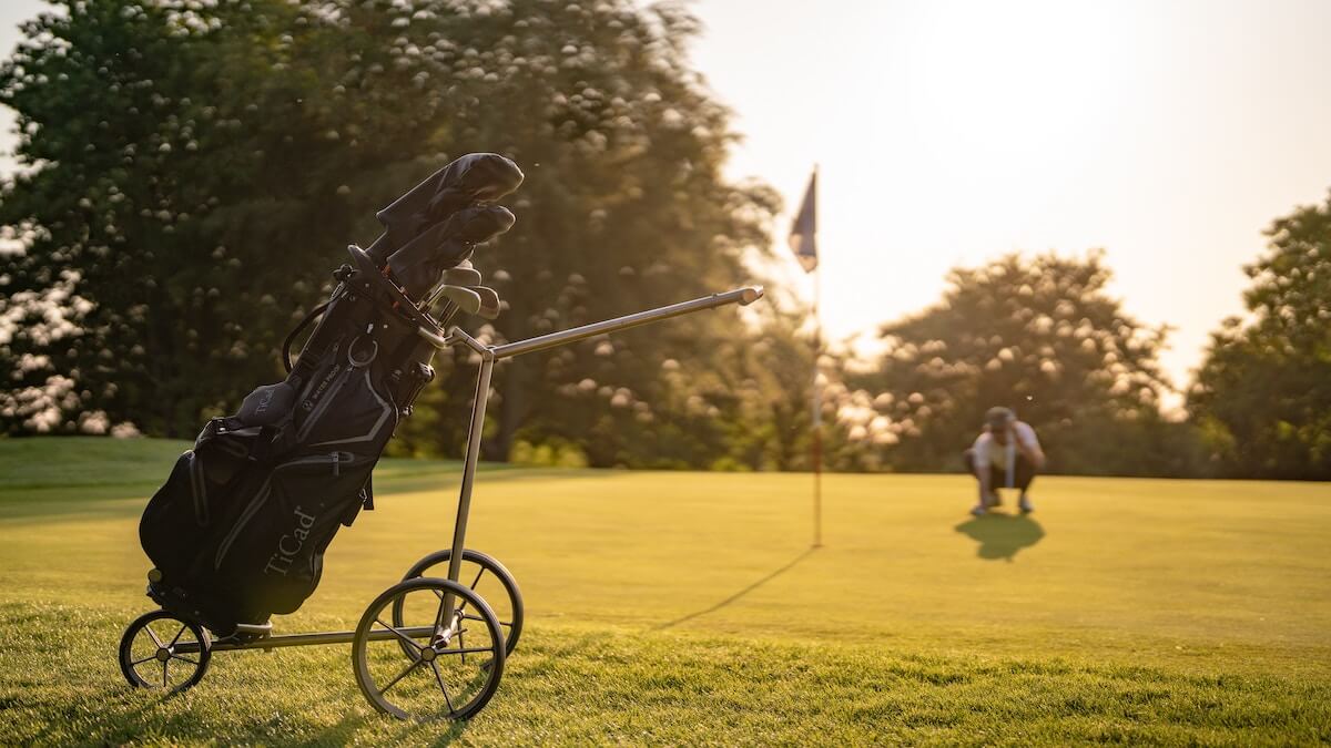 Stabilité chariot de golf-unsplash